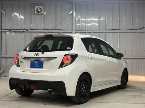 Toyota Yaris (Vitz)