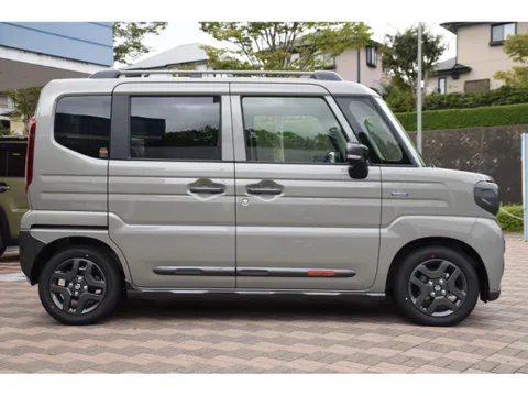 Suzuki Spacia Gear