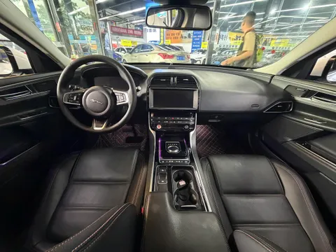 Jaguar XEL