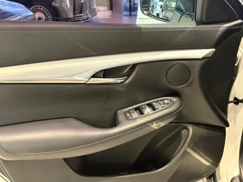 Infiniti QX50
