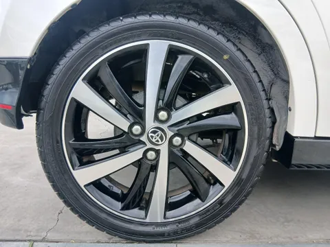 Toyota Pixis Joy