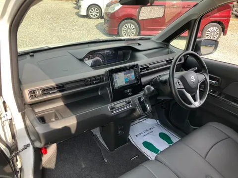 Suzuki Wagon R Stingray