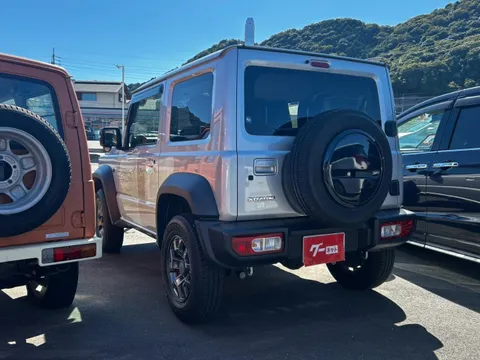 Suzuki Jimny Sierra