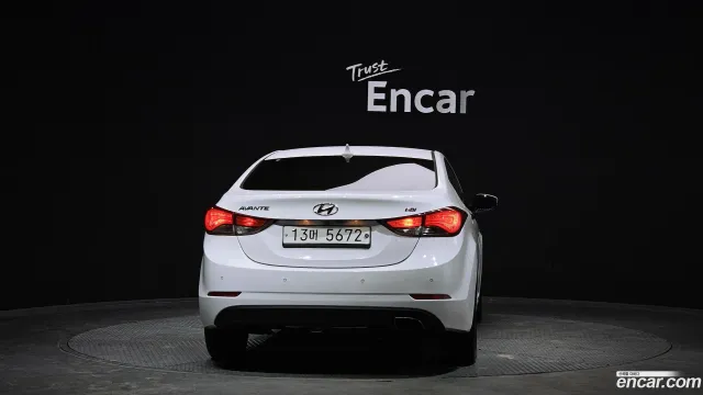 Hyundai Elantra (Avante)