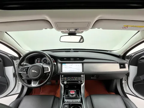 Jaguar XFL