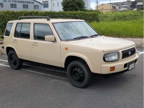 Nissan Rasheen