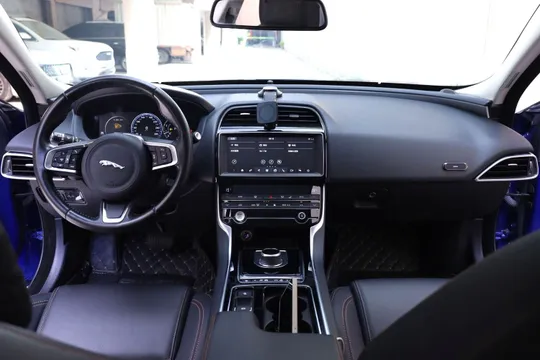 Jaguar XEL