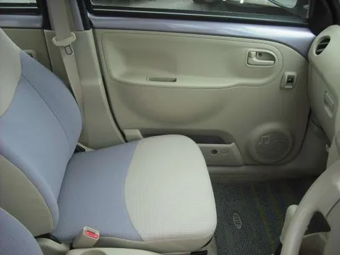 Daihatsu Esse