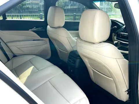 Cadillac CT4