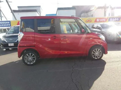 Nissan Dayz Roox