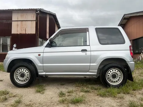 Nissan KIX