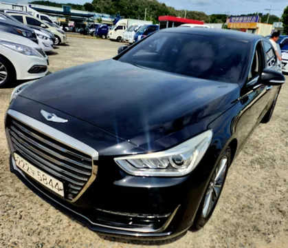 Genesis G90 (EQ900)