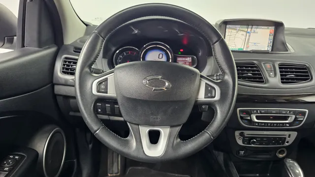 Renault SM3