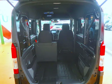 Honda N-VAN Plus Style