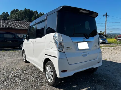Nissan Dayz Roox