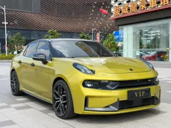 Lynk & Co 03