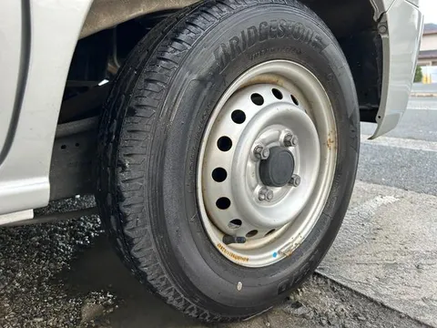 Mitsubishi Minicab Van