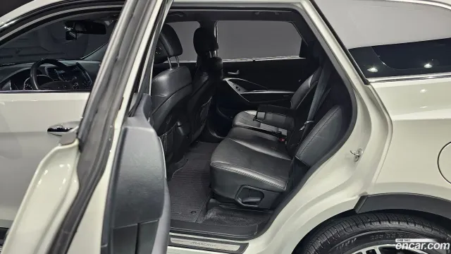 Hyundai Grand Santa Fe (Maxcruz)