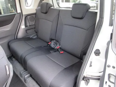 Mitsubishi Delica D:2