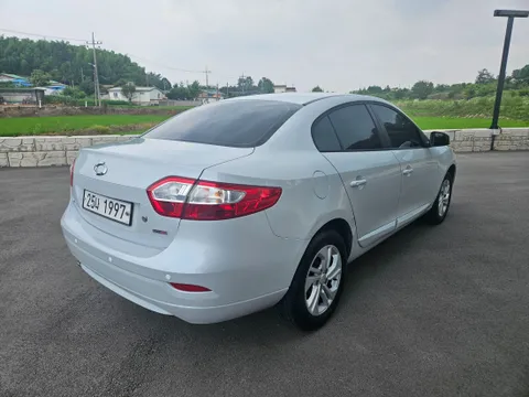Renault SM3