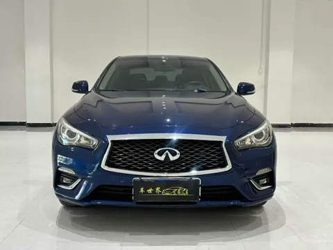 Infiniti Q50L