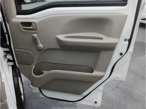 Mitsubishi Minicab Van