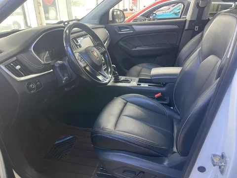 Roewe RX5