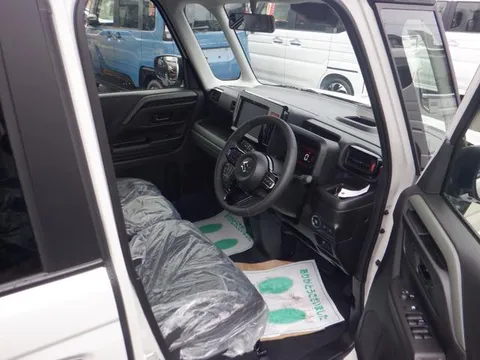 Suzuki Spacia Gear