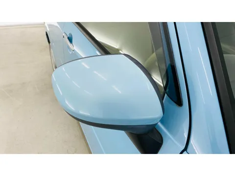 Daihatsu Mira Tocot