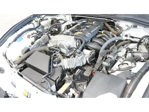 Mazda MX-5 (Roadster)