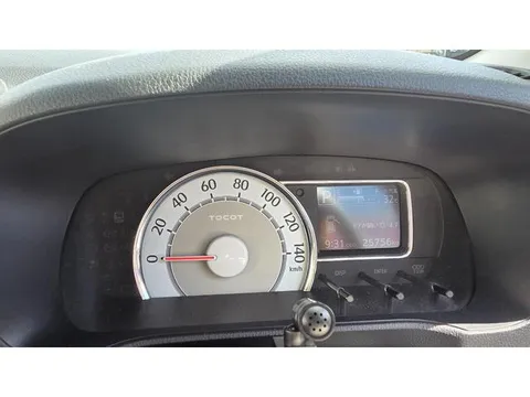Daihatsu Mira Tocot