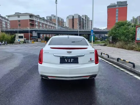Cadillac XTS