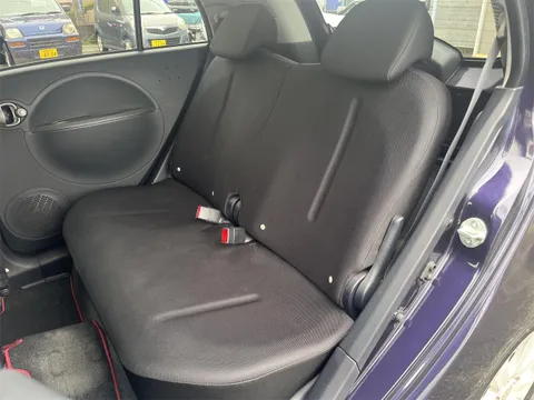 Mitsubishi I
