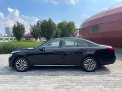 Hongqi H7
