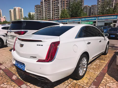 Cadillac XTS