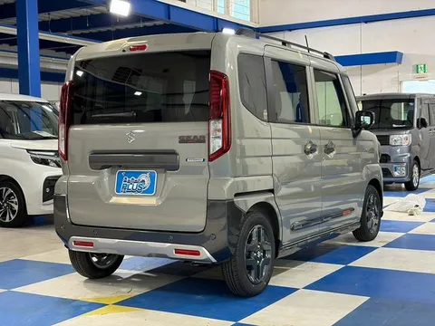 Suzuki Spacia Gear