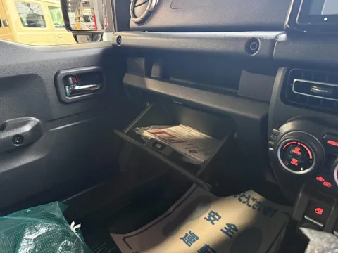 Suzuki Jimny Nomade