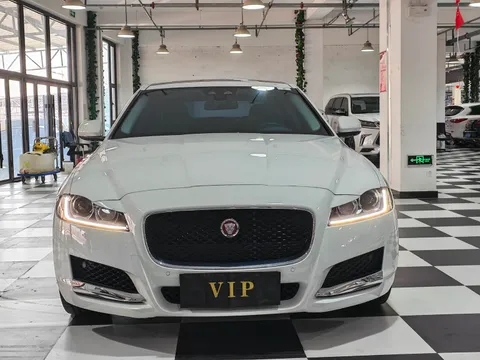 Jaguar XFL