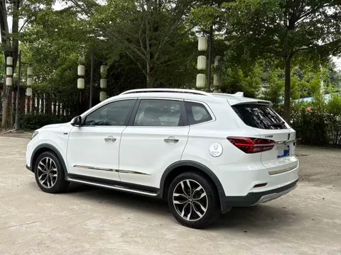 Roewe RX5
