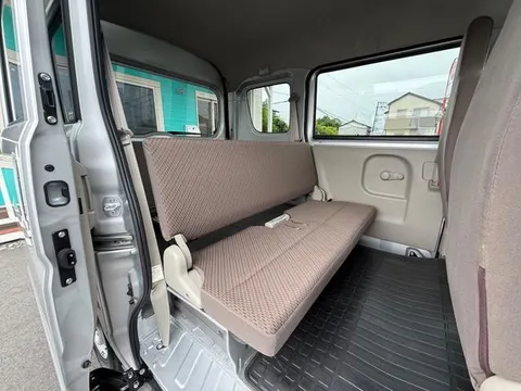 Mitsubishi Minicab Van