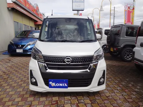 Nissan Dayz Roox