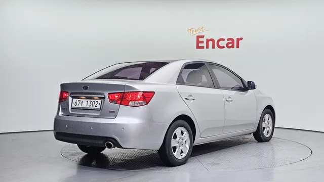 Kia Cerato (Forte)
