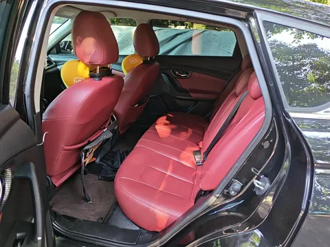 Venucia T90