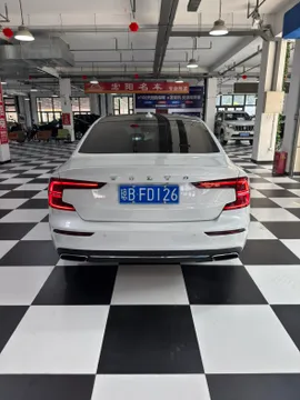 Volvo S60