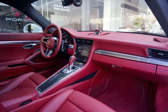 Porsche 911