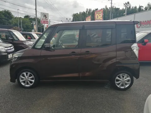 Nissan Dayz Roox
