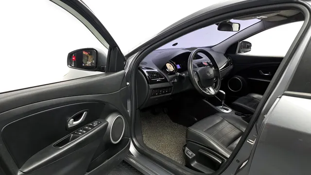 Renault SM3