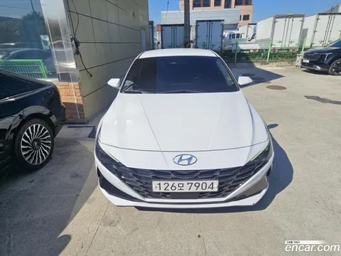 Hyundai Elantra (Avante)