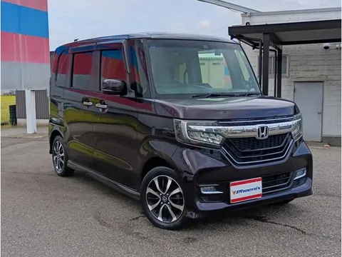 Honda N-BOX Custom