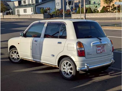 Daihatsu Mira Gino